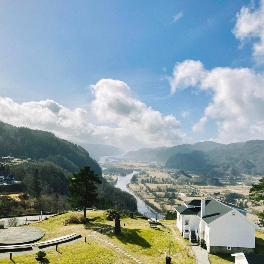 Utsikten Hotell Kvinesdal - Unike Hoteller Eksteriør billede