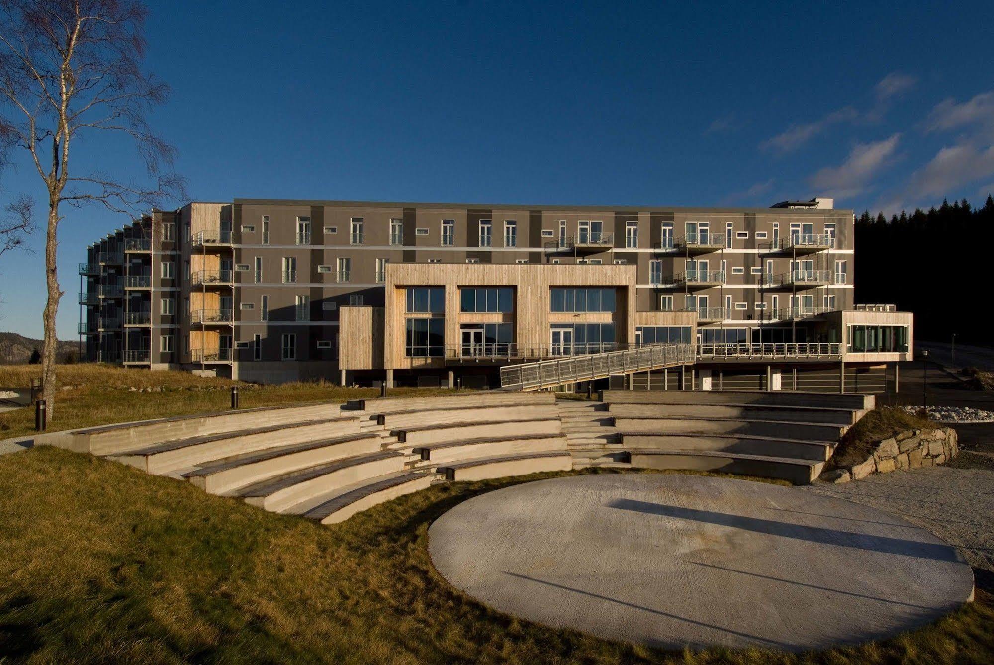 Utsikten Hotell Kvinesdal - Unike Hoteller Eksteriør billede